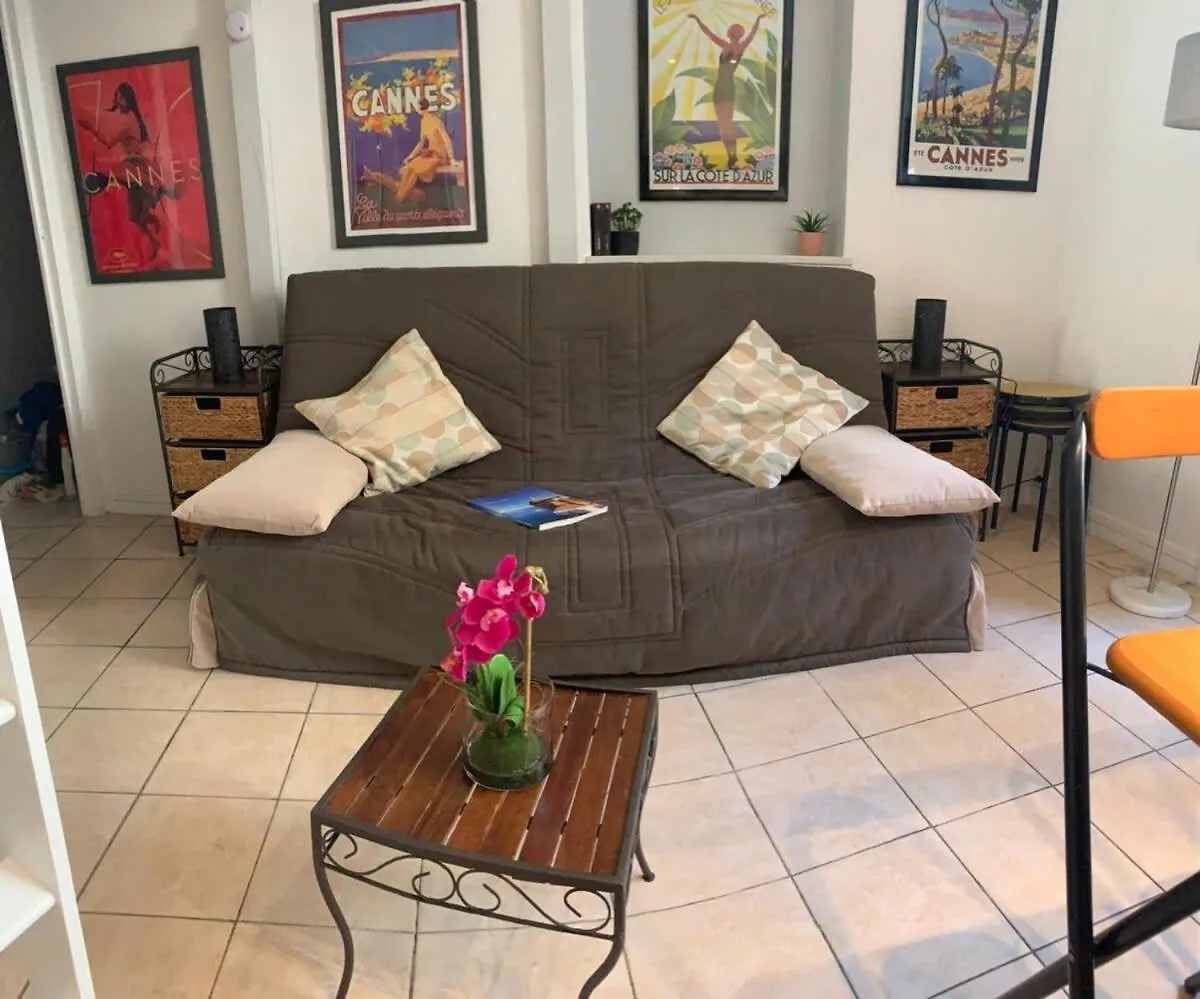 A092-Studio Agreable Avec Mezzanine - Le Suquet Cannes Frankrike